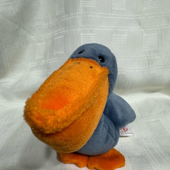 Ty Scoops retired pelican rare no tag great condition - Picture 2 of 9